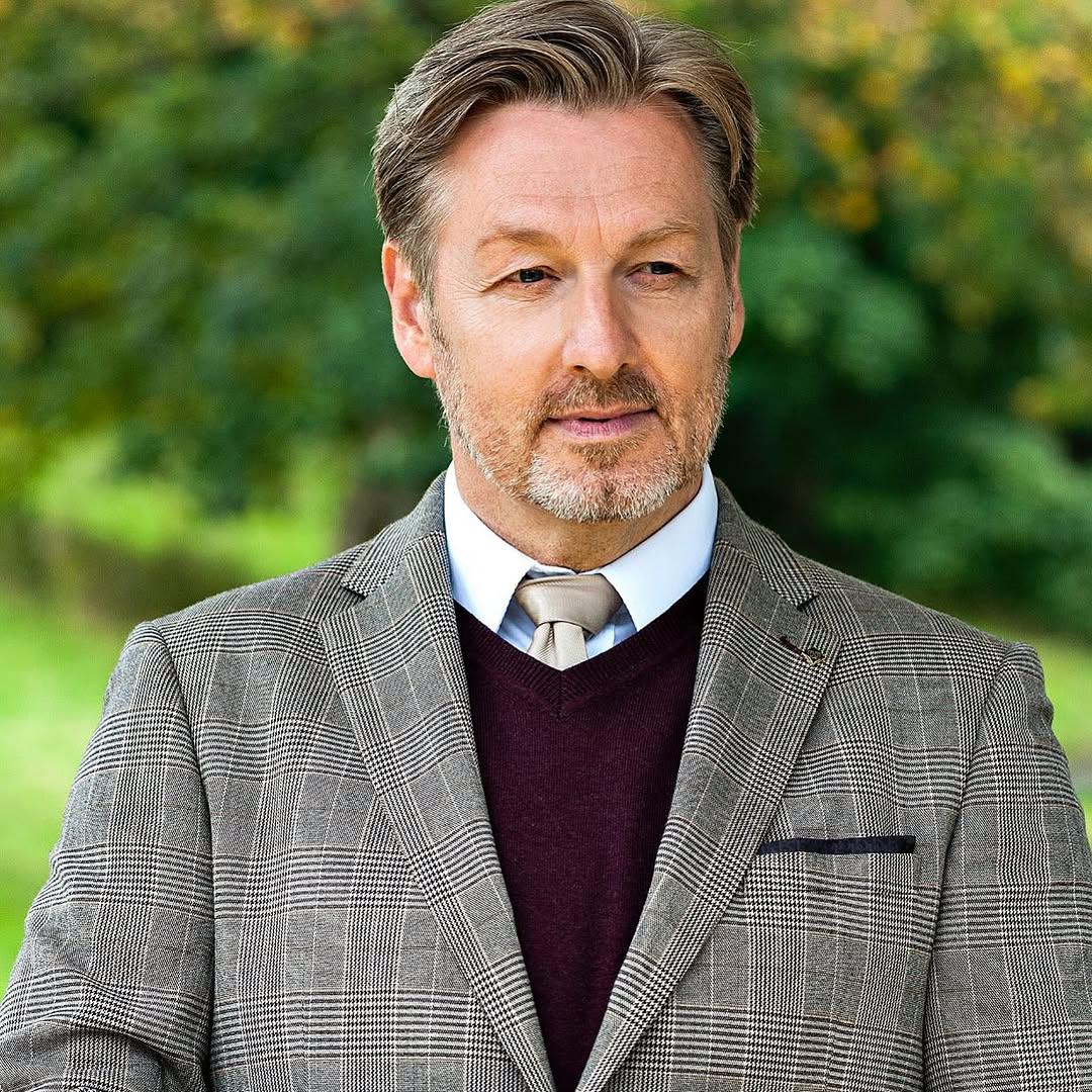 Henrik Nilsen — CEO, Rock Base Equipment Suppliers